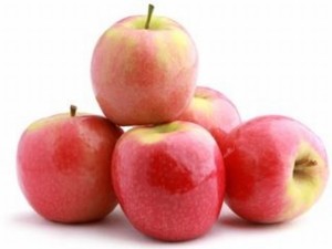 A Coles TV ad that includes "fresh" Tasmanian Pink Lady Apples has put the supermarket back in the spotlight.